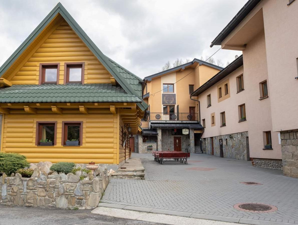 Penzion Kamzik A Drevenica Habovka Bagian luar foto